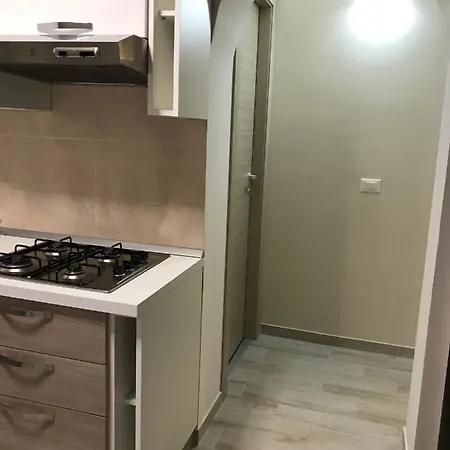 жилье для отдыха Pizzo Beach Club 66g Apartment