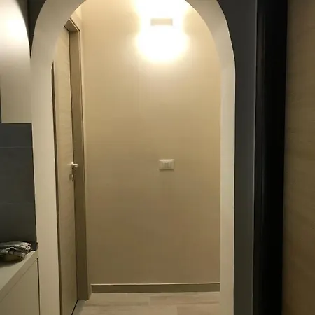 жилье для отдыха Pizzo Beach Club 66g Apartment