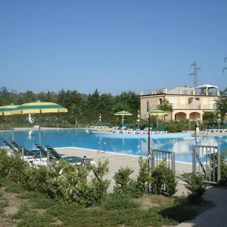 жилье для отдыха Pizzo Beach Club 66g Apartment *
